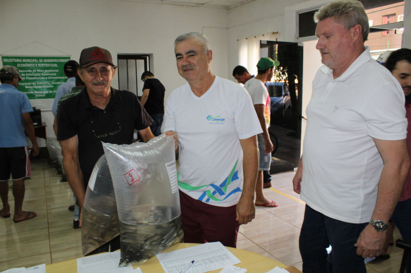 MAIS DE 6.500 ALEVINOS ENTREGUES